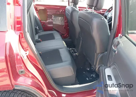 2014 Jeep Compass Latitude z USA, uszkodzony, nr VIN 1C4NJDEB7ED714048